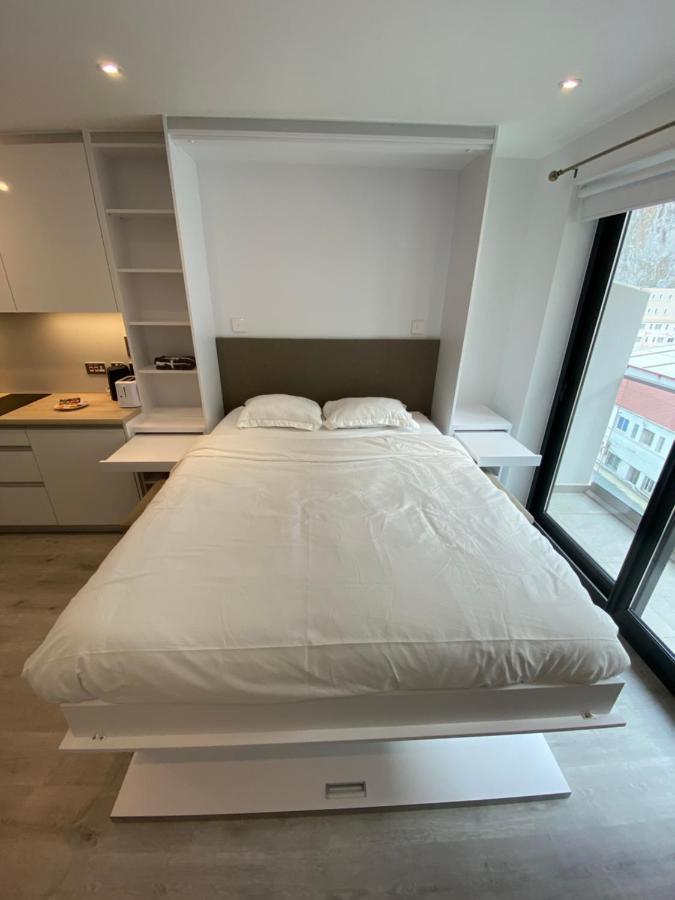 Modern Studio Apartment At The Hub Gibraltar Extérieur photo